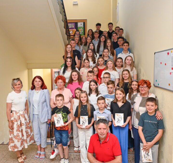 Ogranak Matice hrvatske N. Gradiška darivao najbolje